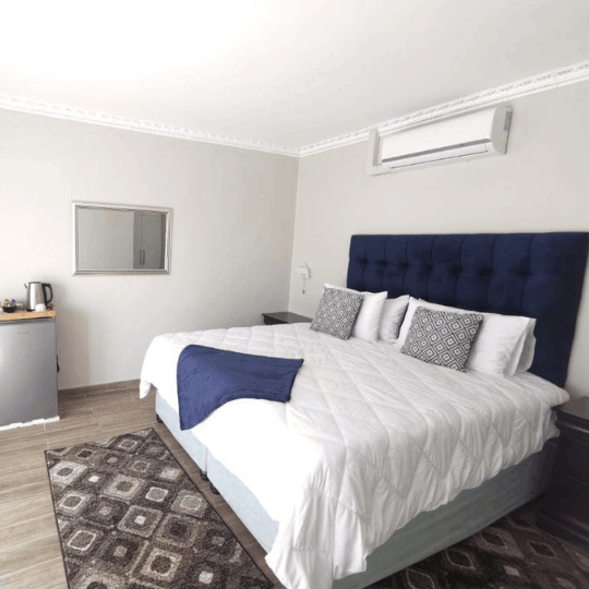 Esotho-Group-Lucolo-Palace